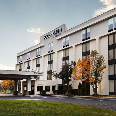 Four Points By Sheraton Chicago Westchester/Oak Brook Hotel Exterior photo