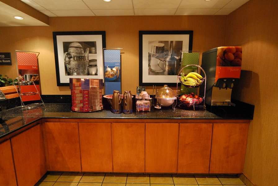 Four Points By Sheraton Chicago Westchester/Oak Brook Hotel Restaurant photo